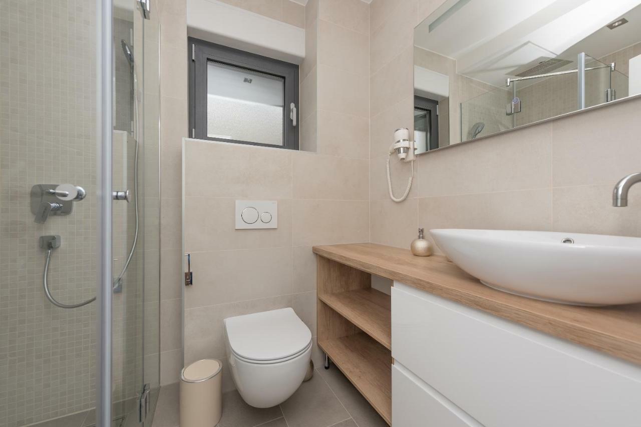 Villa Vid Apartments - Makarska Exklusiv מראה חיצוני תמונה