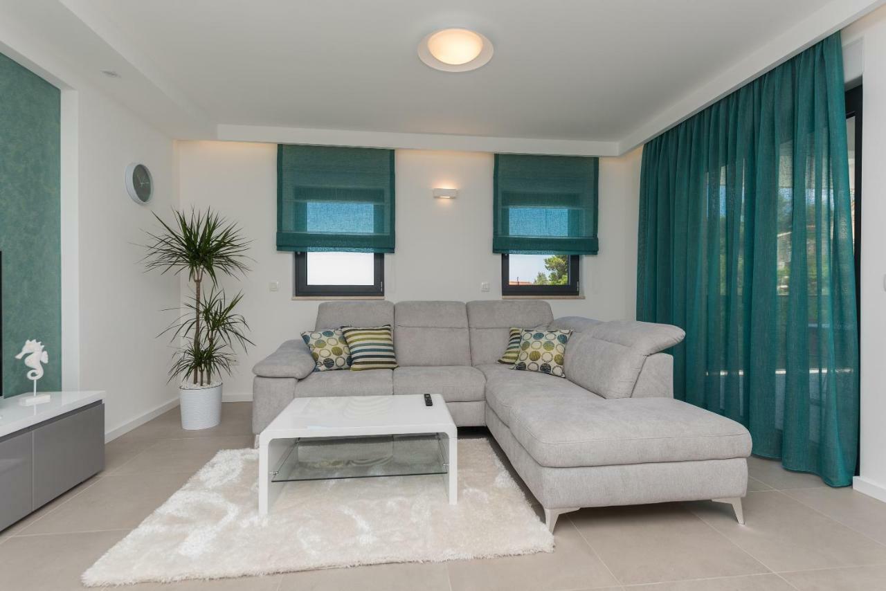 Villa Vid Apartments - Makarska Exklusiv מראה חיצוני תמונה
